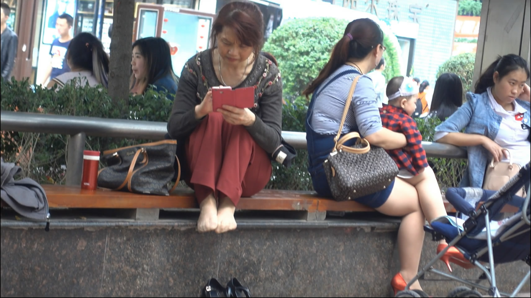 streetsnapnylon[00 00 00][20181205 223113 4]